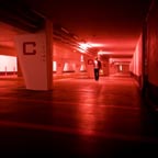 Red underground walkway - Photographie urbaine et architecture
