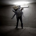 Cardboard Box Head #6 - Head like a hole (photographie conceptuelle)