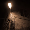 Abstraction de la fa�ade illumin�e - Photographie ombre et lumi�re