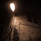 Abstraction de la fa�ade illumin�e - Photographie de nuit
