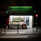 Urban Oasis 3 - Photographie de nuit