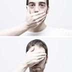 Mise en sc�ne des trois singes de la sagesse - Portrait et autoportrait photographique