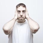 Singes de la sagesse - faire le silence (autoportrait conceptuel)