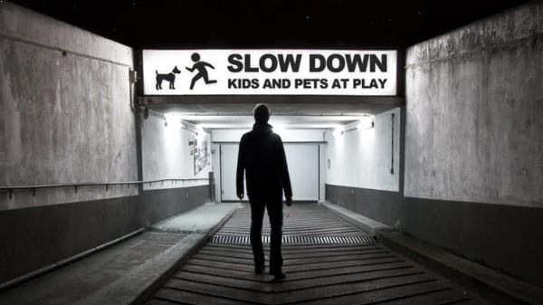 Slow down : kids and pets at play – narrative and conceptual photography Narrative photography - Slow down : kids and pets at play (slider)